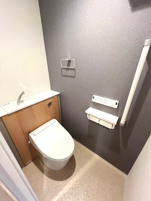 物件内観写真11　(トイレ)