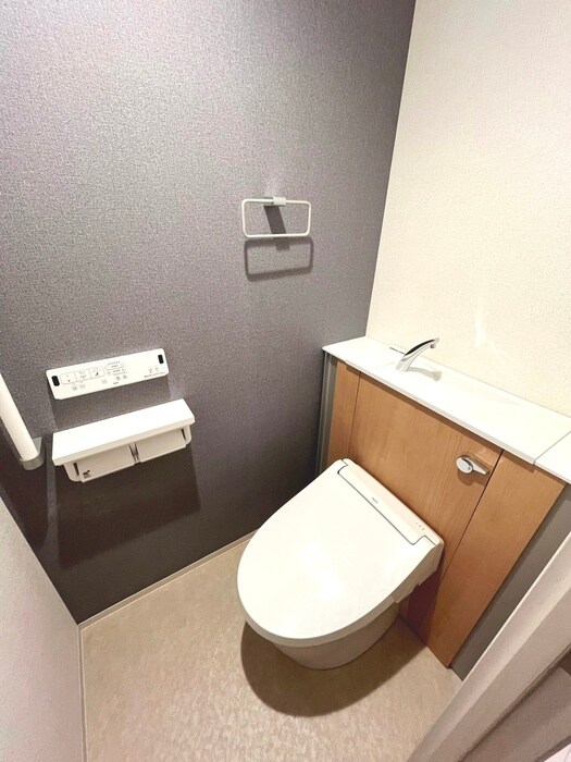 物件内観写真12　(トイレ)