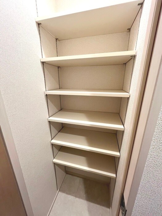 物件内観写真14　(靴箱)