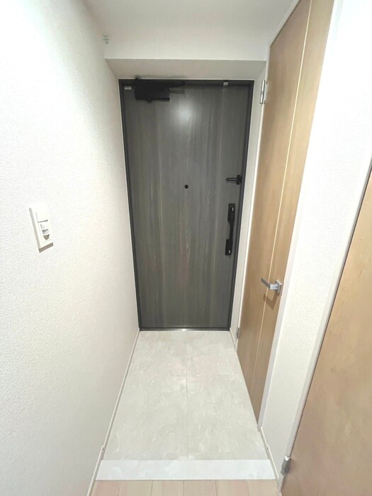 物件内観写真15　(玄関)