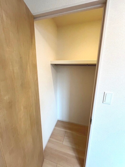 物件内観写真16　(収納)