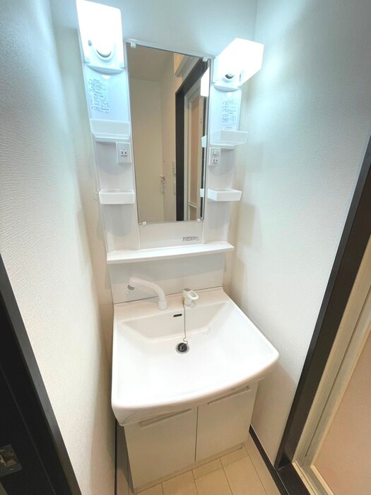 物件内観写真11　(洗面)