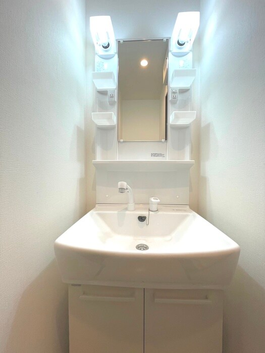 物件内観写真11　(洗面)