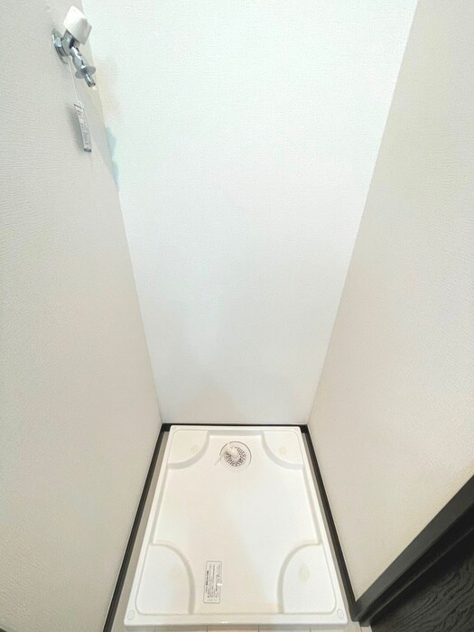 物件内観写真12　(洗濯機置場)