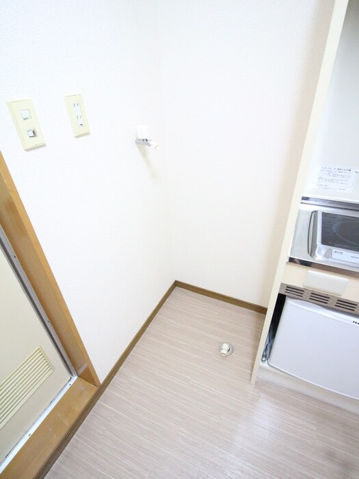 物件内観写真13　(洗濯機置場)