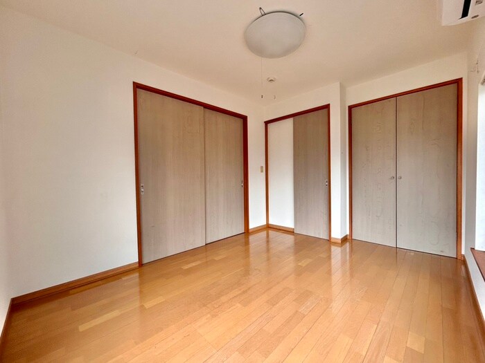 物件内観写真5　(居室)