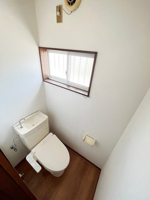 物件内観写真14　(トイレ)