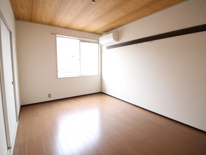 物件内観写真11　(居室)