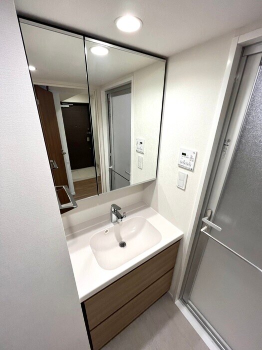 物件内観写真11　(洗面)