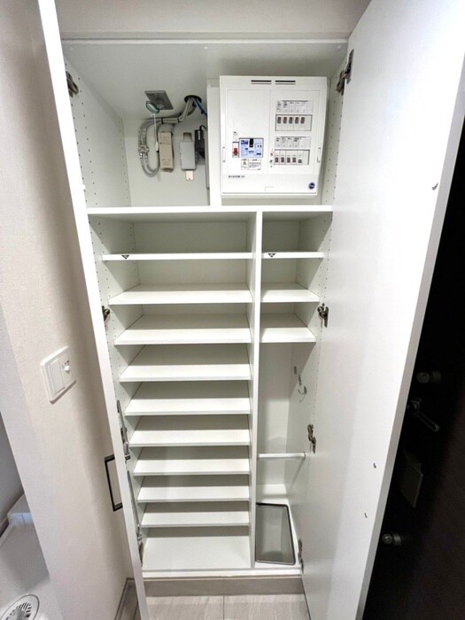 物件内観写真20　(靴箱)