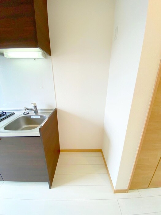 物件内観写真11　(廊下)