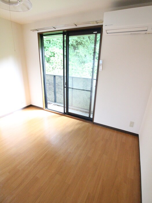 物件内観写真21　(居室)