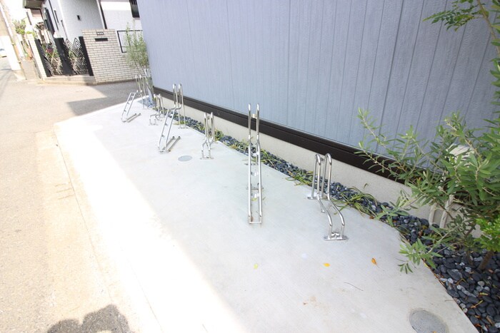 ホルテンジエ原町田の駐輪場
