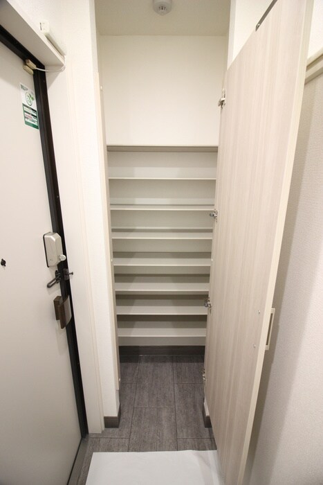 ホルテンジエ原町田の靴箱
