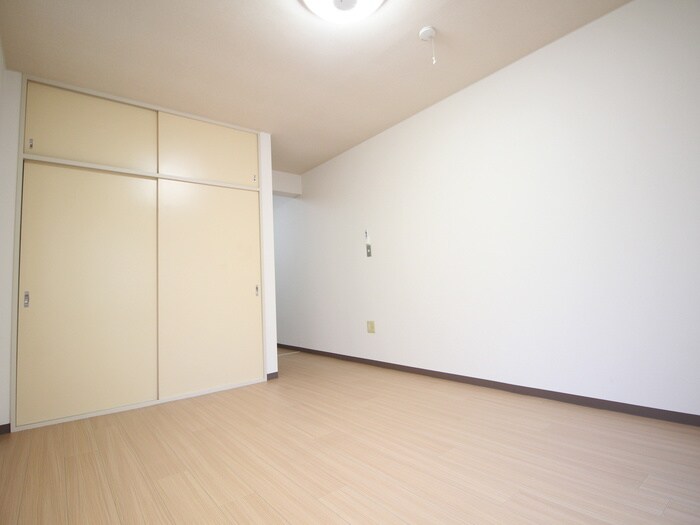 物件内観写真9　(居室)