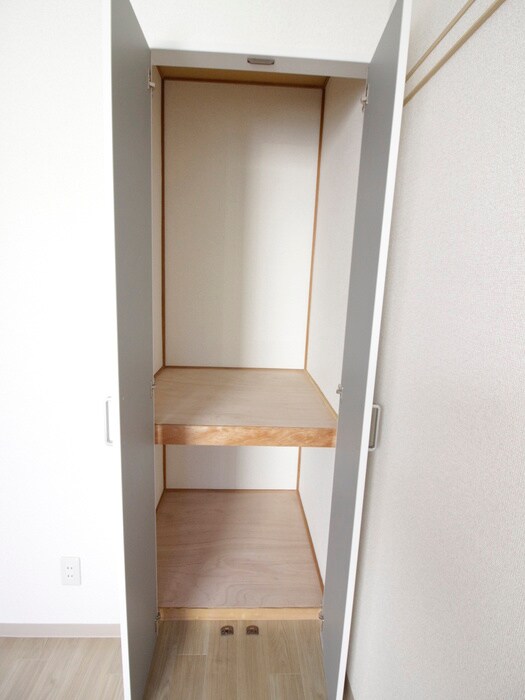 物件内観写真18　(収納)