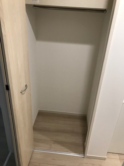 物件内観写真6　(収納)