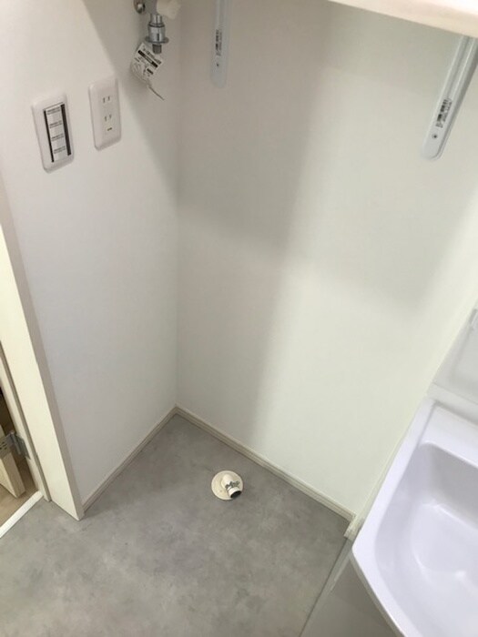 物件内観写真11　(室内からの展望)