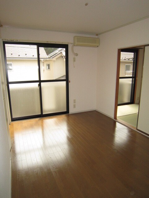 物件内観写真8　(居室)