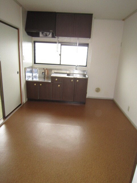 物件内観写真10　(居室)