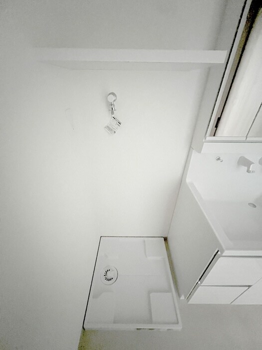 物件内観写真15　(洗濯機置場)