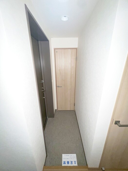 物件内観写真18　(玄関)