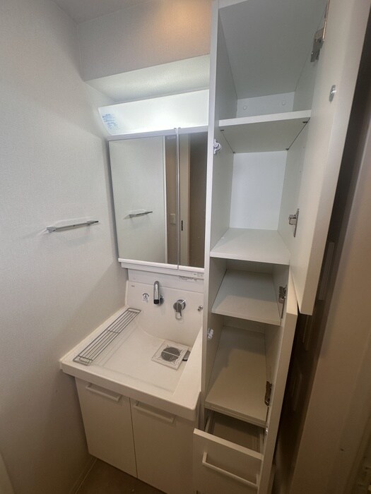 物件内観写真13　(洗面)