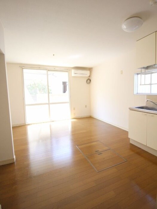 物件内観写真5　(居室)