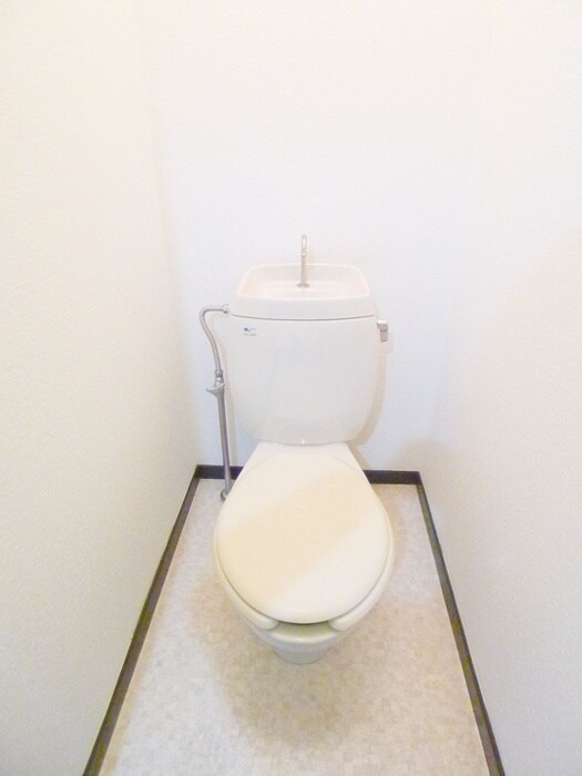 物件内観写真16　(トイレ)