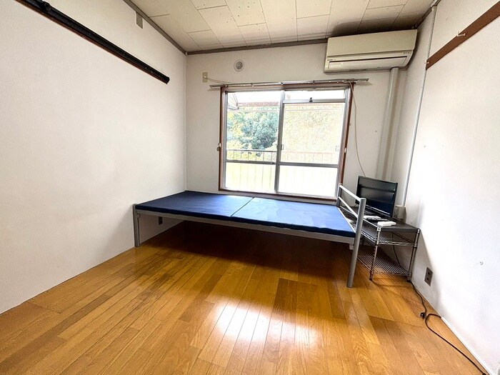 物件内観写真8　(居室)