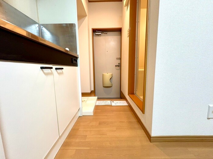 物件内観写真18　(廊下)