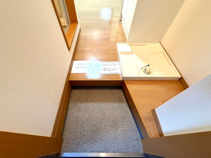 物件内観写真22　(玄関)