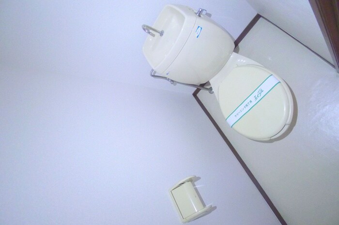 物件内観写真14　(トイレ)