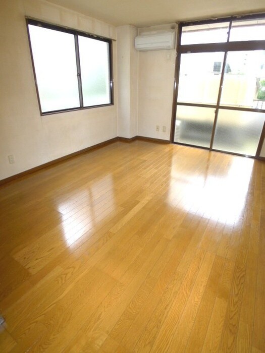 物件内観写真5　(居室)