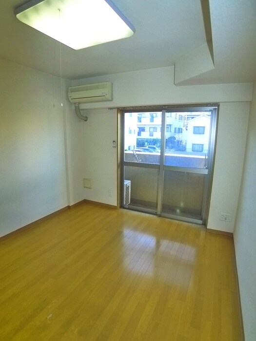 物件内観写真6　(居室)