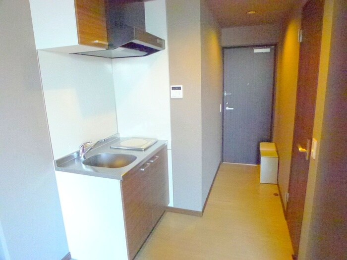 物件内観写真8　(廊下)