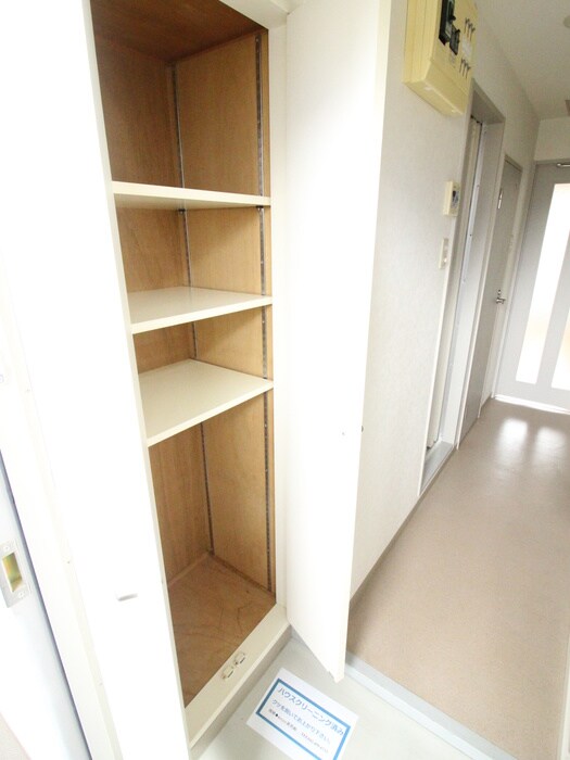 物件内観写真16　(靴箱)