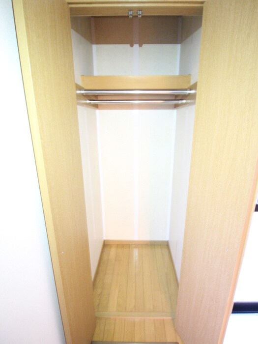 物件内観写真8　(収納)