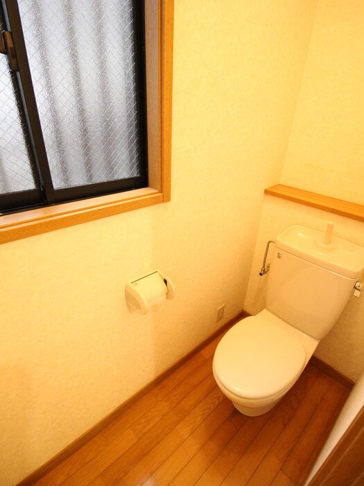 物件内観写真12　(トイレ)