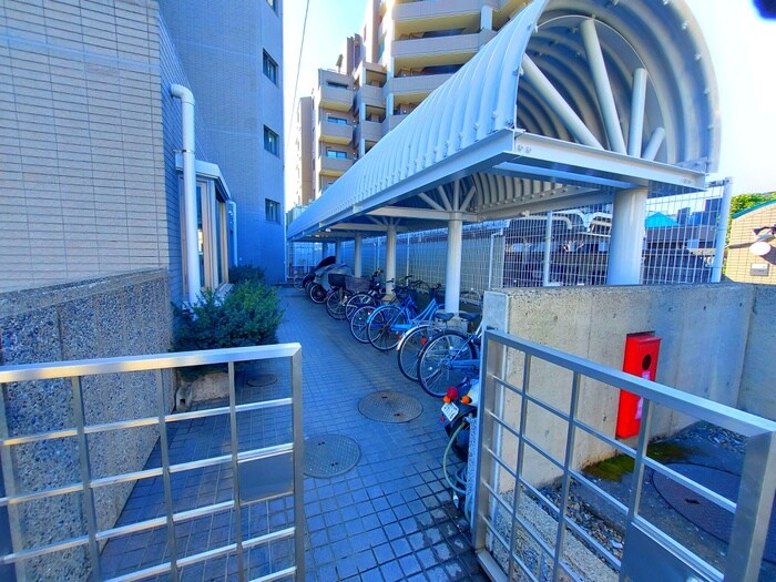 物件外観写真6　(駐輪場)
