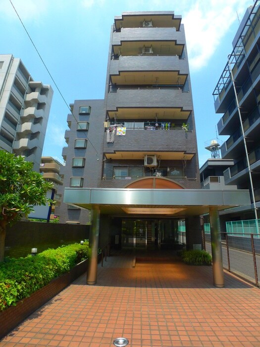 物件外観写真4　(エントランス部分)