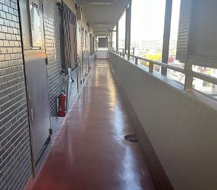 物件内観写真16　(玄関)