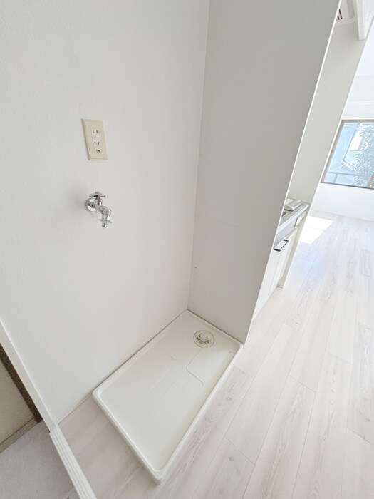 物件内観写真14　(洗濯機置場)