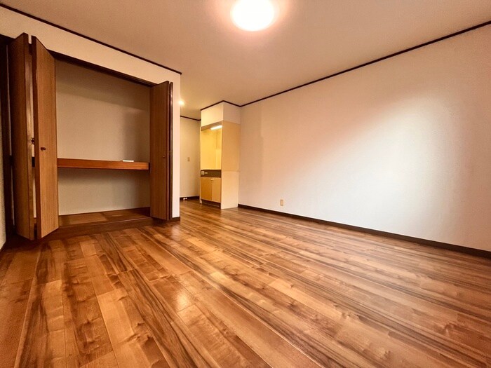 物件内観写真7　(居室)