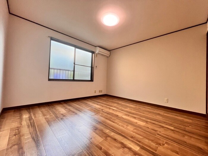 物件内観写真9　(居室)