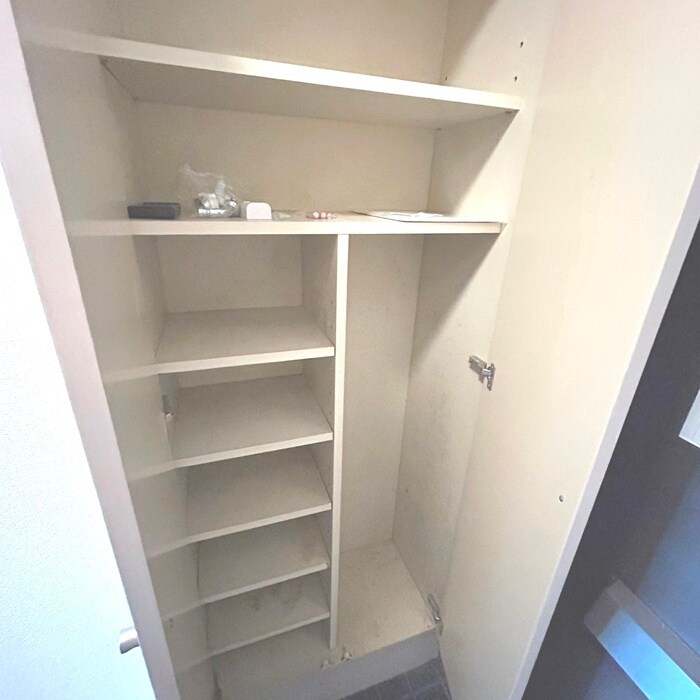 物件内観写真12　(靴箱)