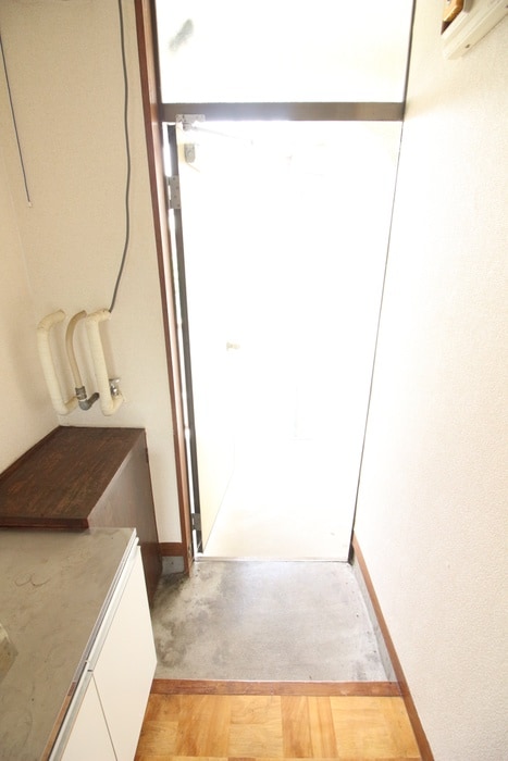 物件内観写真13　(玄関)