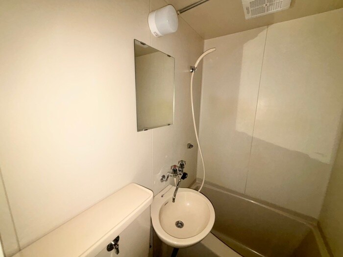 物件内観写真11　(洗面)