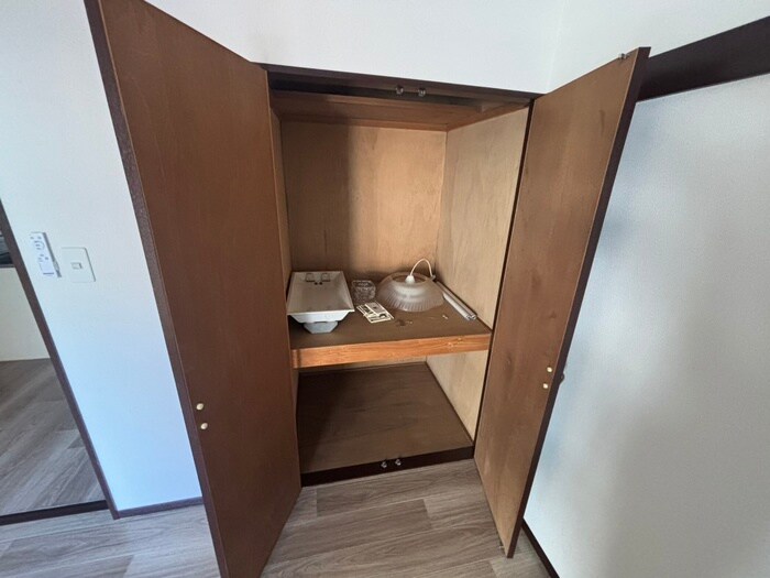 物件内観写真22　(収納)