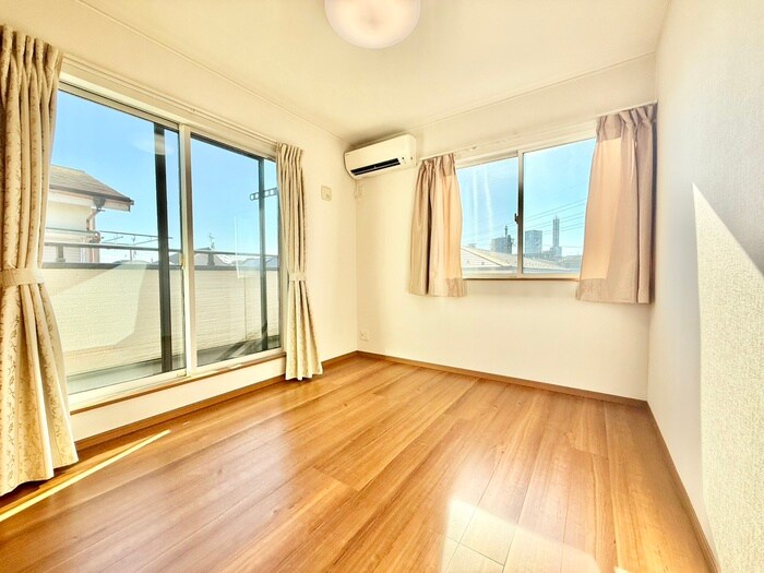 天沼2丁目戸建の居室